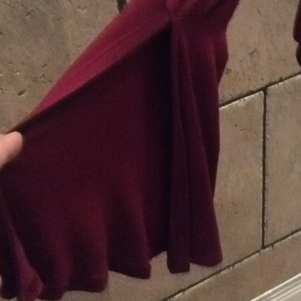 Stunning top with bell sleeve - Picture 2 of 6